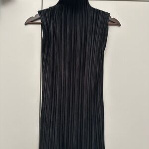Issey Miyake sleeveless shirt